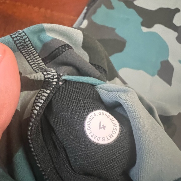 Lululemon Align High-Rise Pant 25" size 4 - Picture 2 of 4